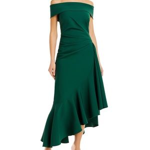 Gorgeous emerald gown